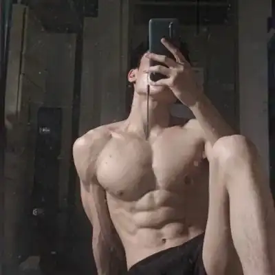 梁芳坤